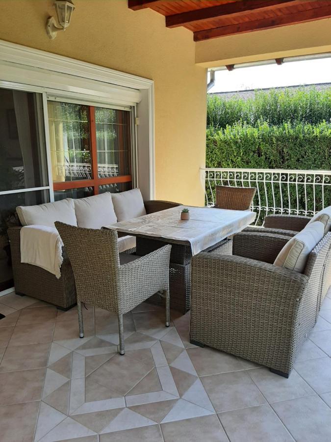 Villa Csilla Elegant House Erd Exterior photo